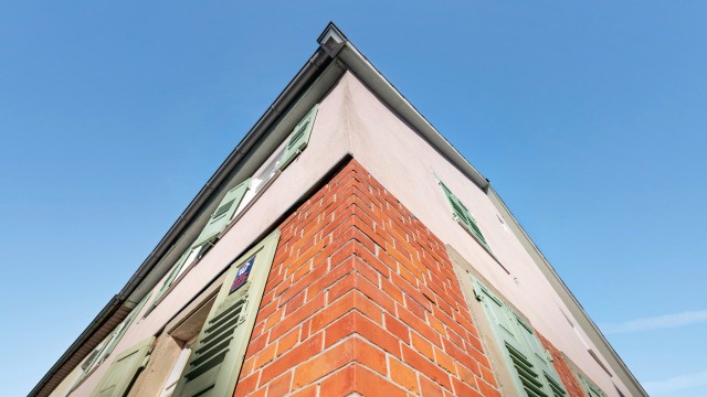 Das Wohnhaus von Georg Kropp aus der Frosch-Perspektive