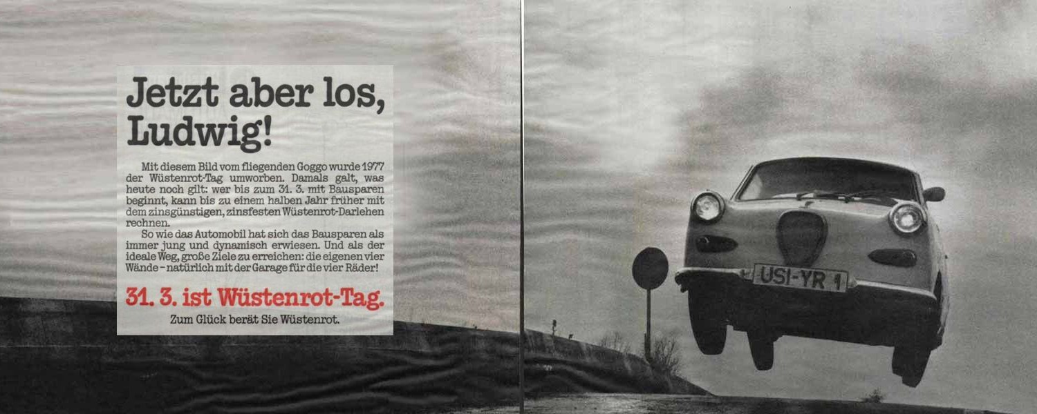 SW-Fotografie springendes Goggomobil + Zeitungsausschitt zum Wüstenrot-Tag 1977